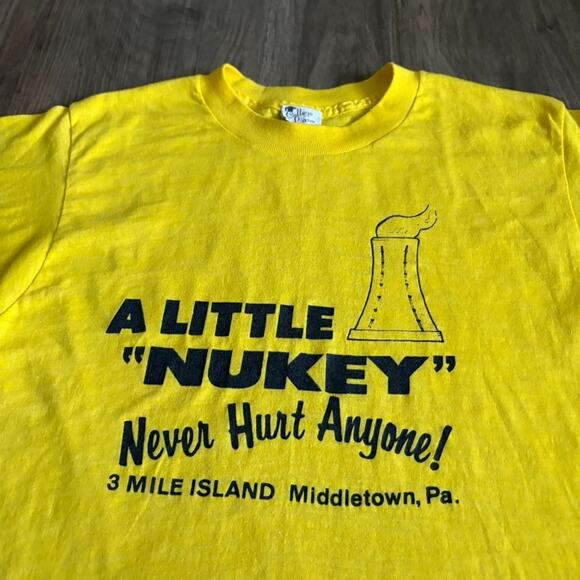Vintage 1970s Three Mile Island T-Shirt Size S A Little Nukey Never Hurt Anyone - Picture 4 of 7